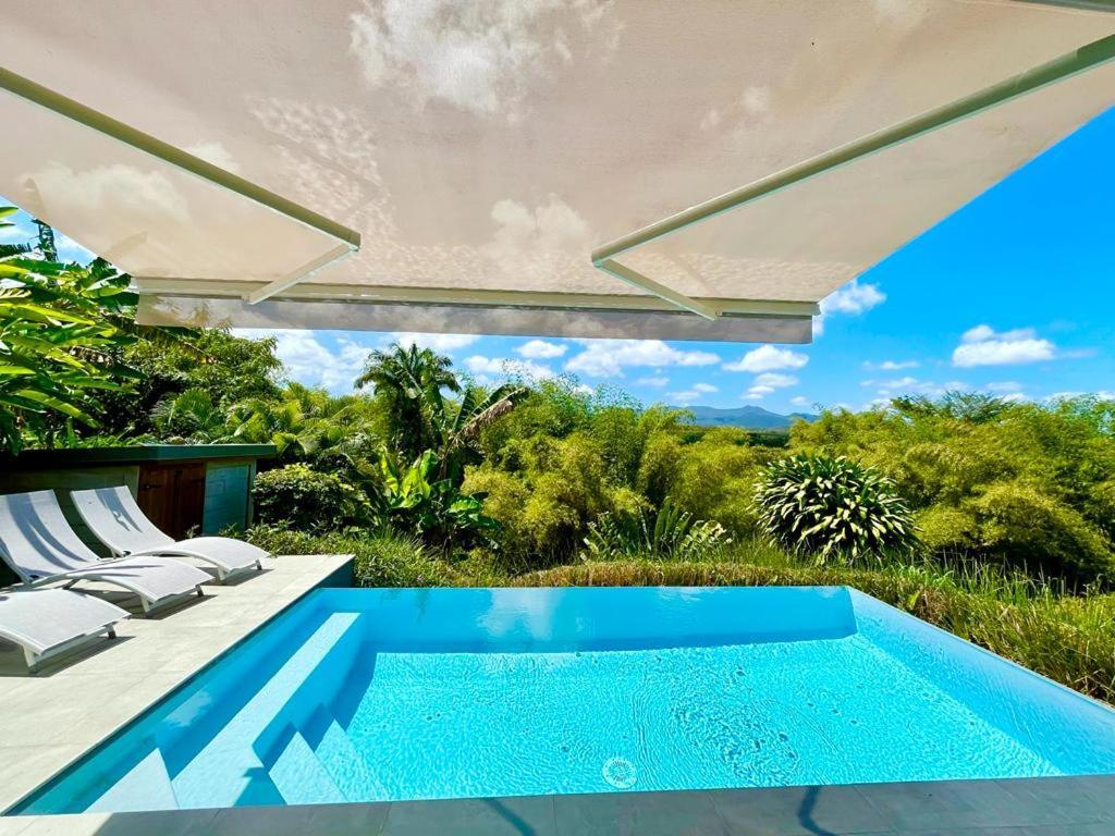 Villa Kumquat Avec Piscine Et Vue Sur Les Montagnes 프티-부르 외부 사진
