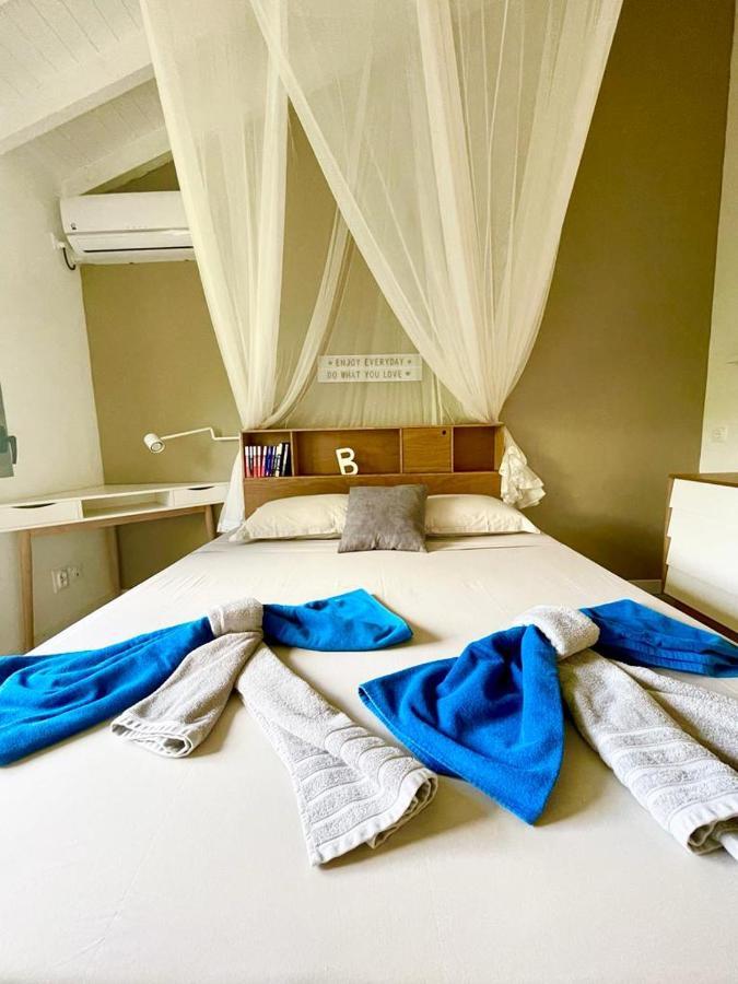 Villa Kumquat Avec Piscine Et Vue Sur Les Montagnes 프티-부르 외부 사진