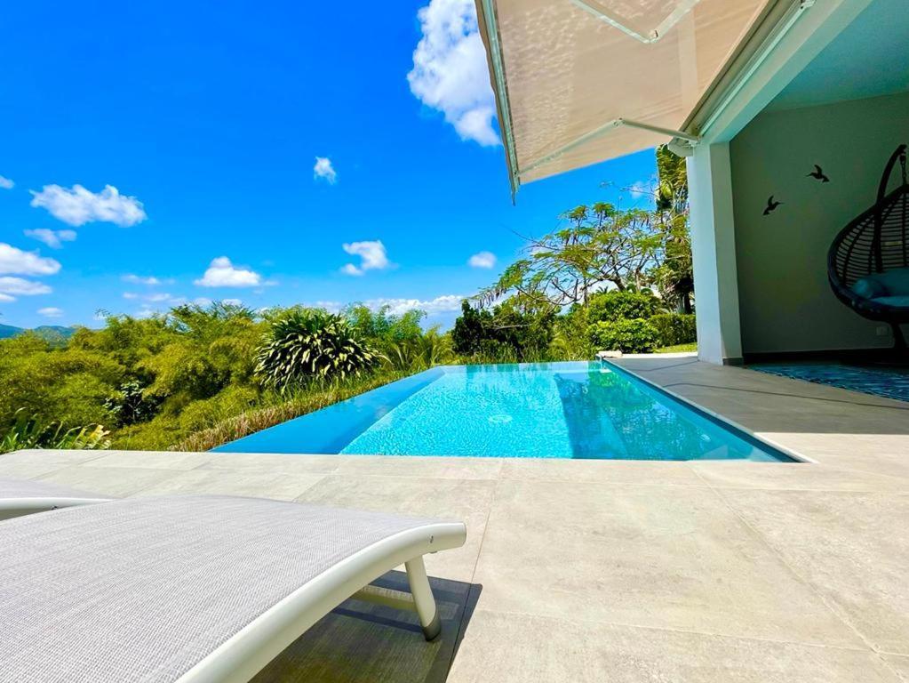 Villa Kumquat Avec Piscine Et Vue Sur Les Montagnes 프티-부르 외부 사진